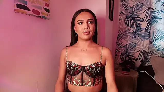 sweetcata23 from StripChat