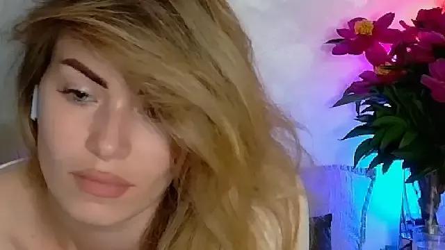 SweetDarling7 from StripChat