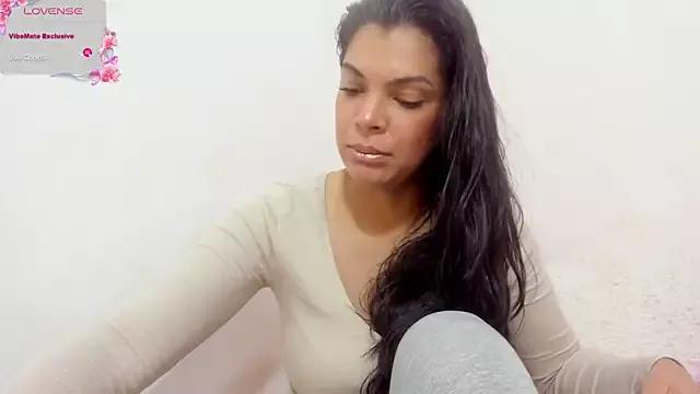 Sweetdreamses_ from StripChat