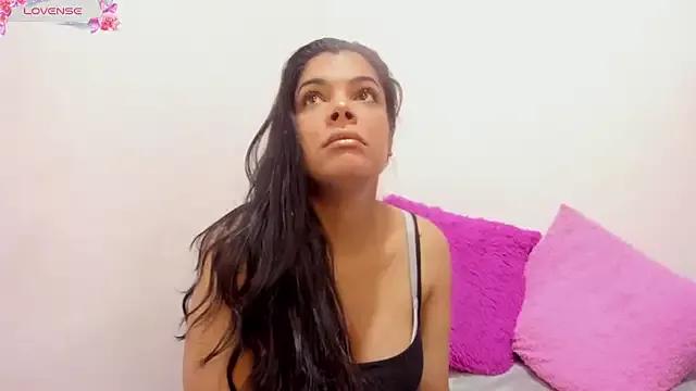 Sweetdreamses_ from StripChat