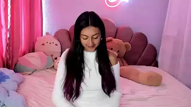 sweetfoxy_17 from StripChat