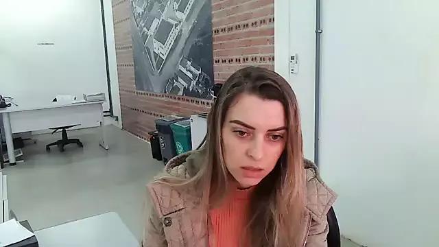 SweetGraciosa from StripChat is Freechat