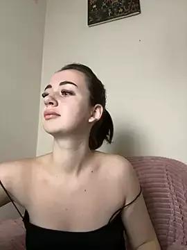 SweetieKendl from StripChat