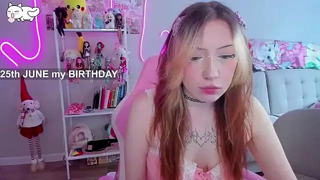 SweetieMollyy from StripChat