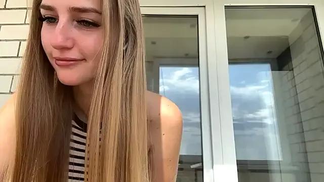 SweetJinny88 from StripChat