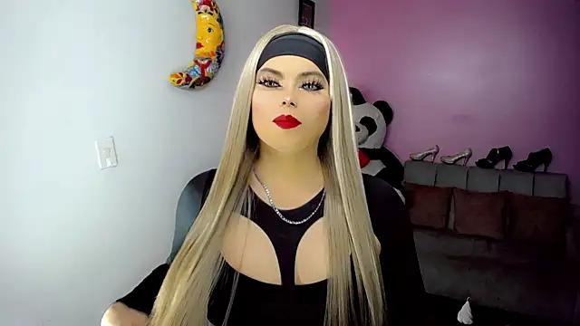 SweetKim21 from StripChat