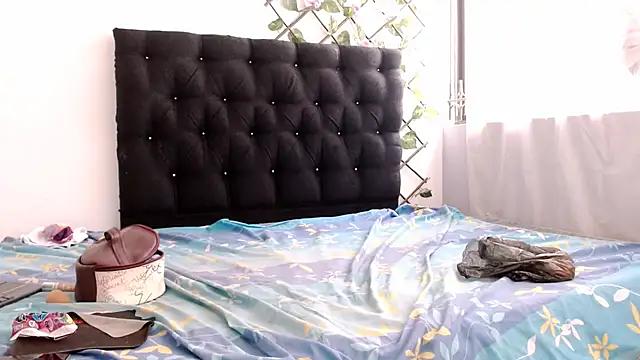 SweetLatiin_ from StripChat