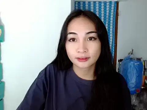 SweetLilly_18 from StripChat
