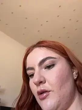 sweetluciee from StripChat
