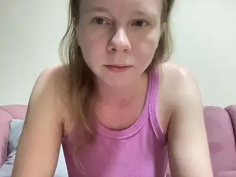SweetLucy96 from StripChat