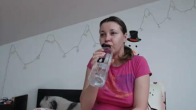 SweetMaddy888 from StripChat