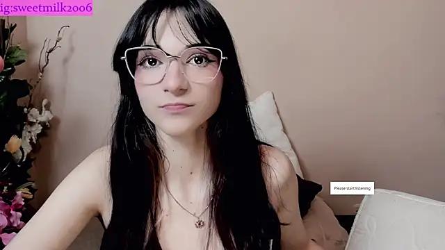 sweetmilk2006 from StripChat
