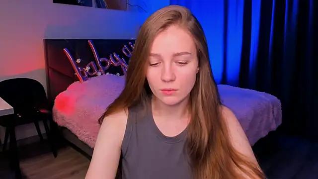 SweetMilkis from StripChat