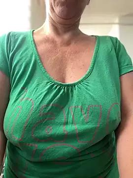 sweetmystery1 from StripChat