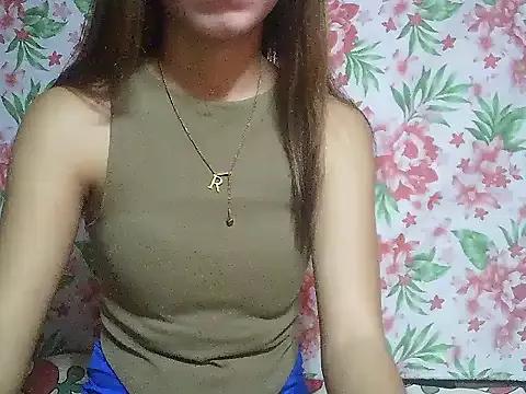 SweetPussie18x from StripChat is Freechat