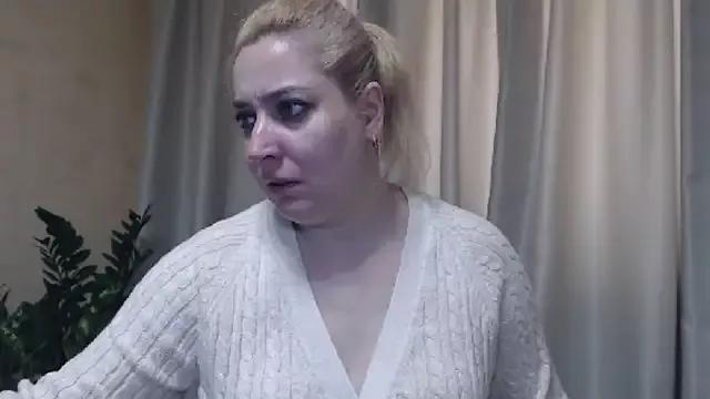 sweetpussy13 from StripChat