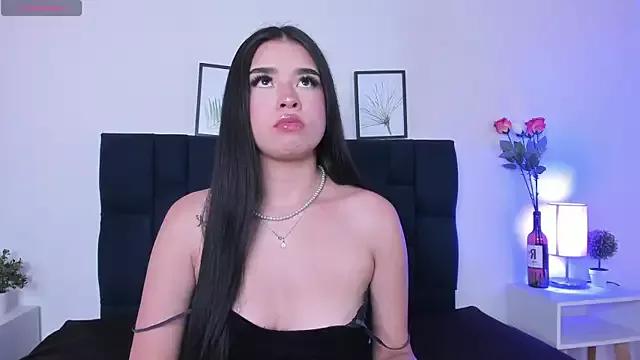sweett_chloee_ from StripChat