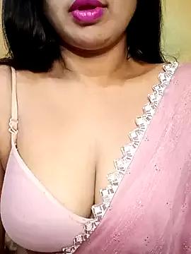 Sweety4u97 from StripChat is Freechat