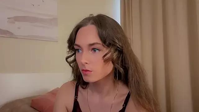 SynnoveBaber from StripChat