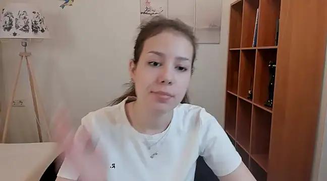 SynnoveChill from StripChat