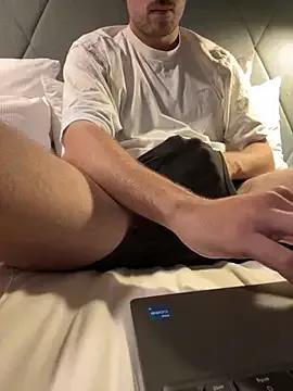 taallguyy_196 from StripChat