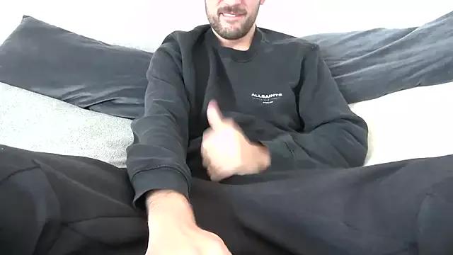 taallguyy_196 from StripChat