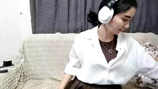 TAG_MIGGI from StripChat