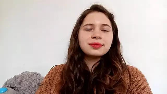 Taisialve from StripChat is Freechat