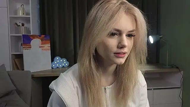 TaiteBach from StripChat