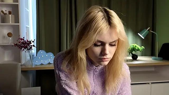 TaiteBach from StripChat