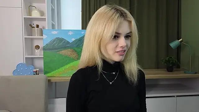 TaiteBach from StripChat