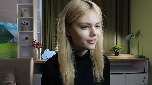 TaiteBach from StripChat