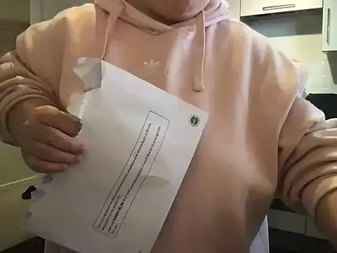 TallulahRose-x from StripChat