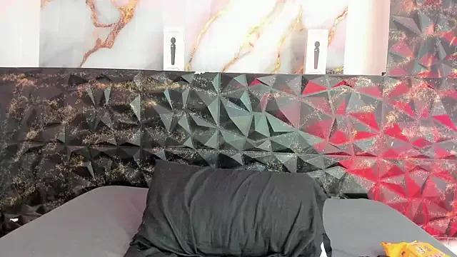 Tamaraa_fx from StripChat