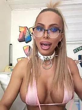 Dirty chat webcam: explore liveshows with versed models, from laying bare to fetishes, in a variety of sexy free adult webcams.