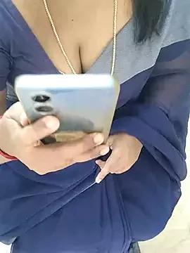 tamil-renjitha from StripChat is Freechat