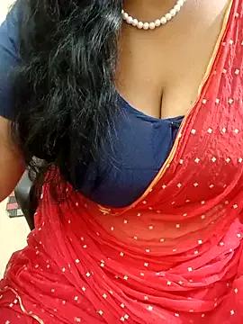 Tamil_aishu09 from StripChat is Freechat