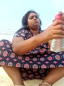tamil_Vanthana from StripChat is Freechat