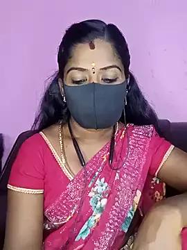 tamilammukuttyy from StripChat is Freechat