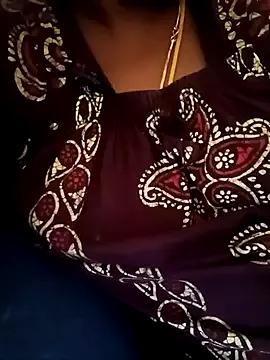 tamilaruvi from StripChat is Freechat