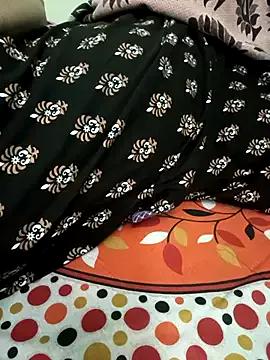 tamilniranjana from StripChat is Freechat