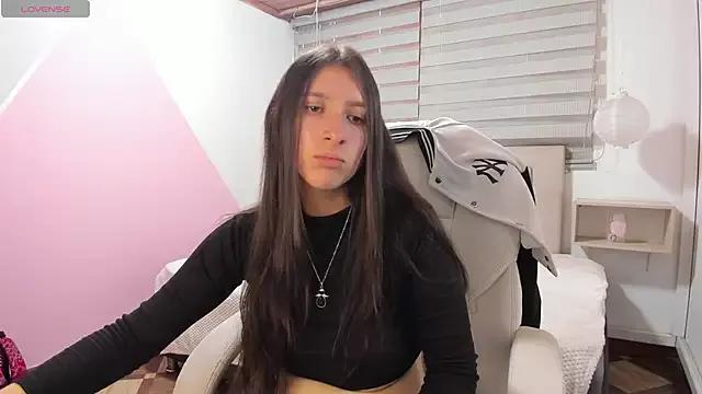 tammy_09 from StripChat