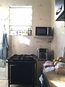 Tarant1naGRL_ from StripChat is Freechat