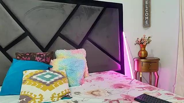 TashaNaughty4u from StripChat is Freechat