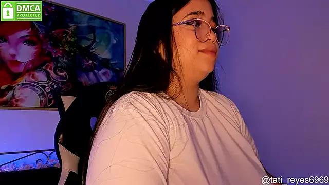 tati_reyess from StripChat