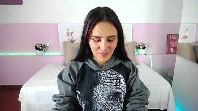 tati_saldarriaga from StripChat