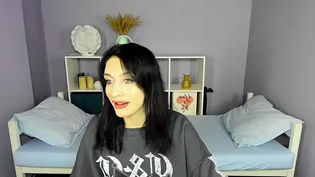 TatiKaa from StripChat is Freechat