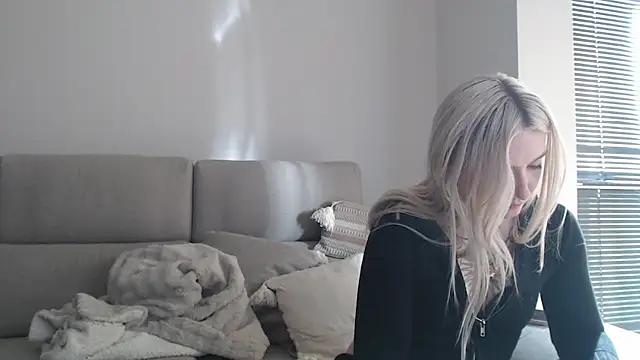 tattoobbgirl from StripChat