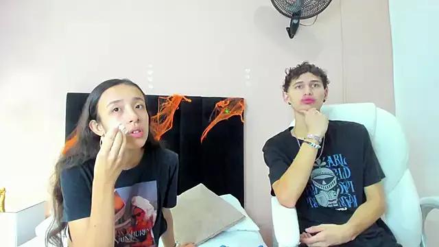 Taylor_and_exidt from StripChat is Freechat