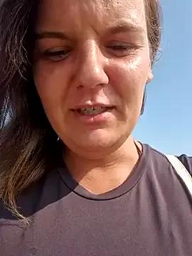 Teazequeen from StripChat is Freechat